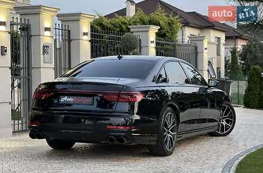 Седан Audi A8 2020 в 