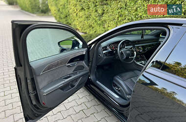 Седан Audi A8 2020 в 