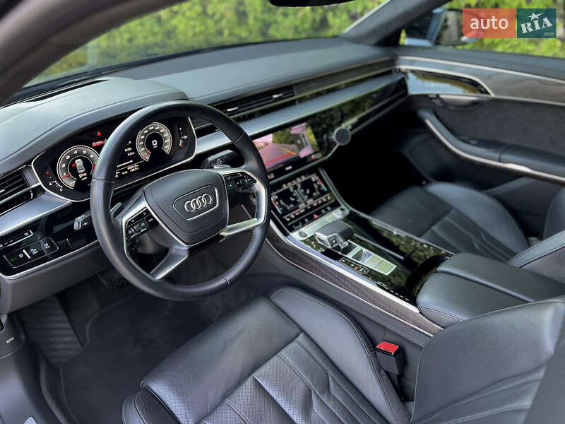 Седан Audi A8 2020 в Одессе