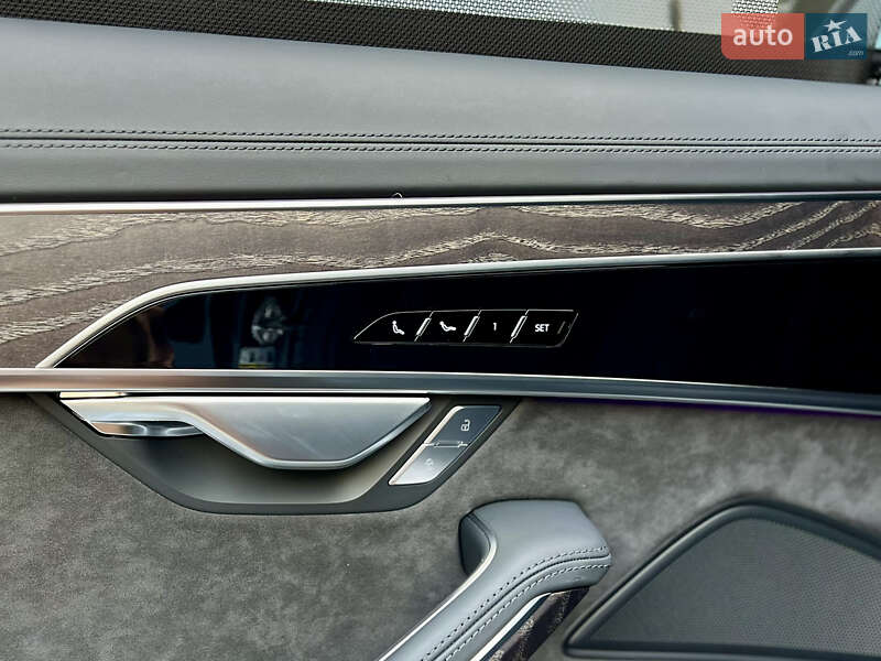 Седан Audi A8 2020 в Одессе