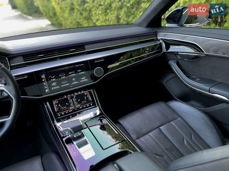 Седан Audi A8 2020 в Одессе