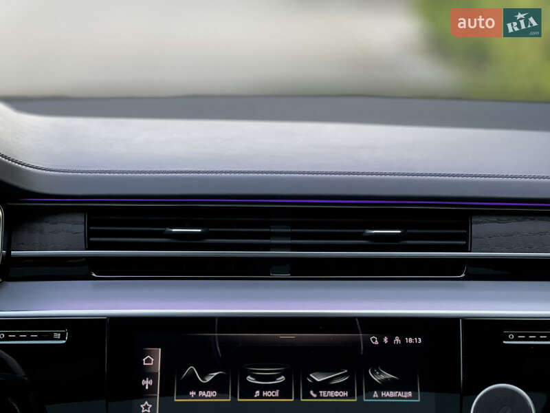 Седан Audi A8 2020 в Одессе