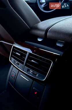 Седан Audi A8 2013 в 