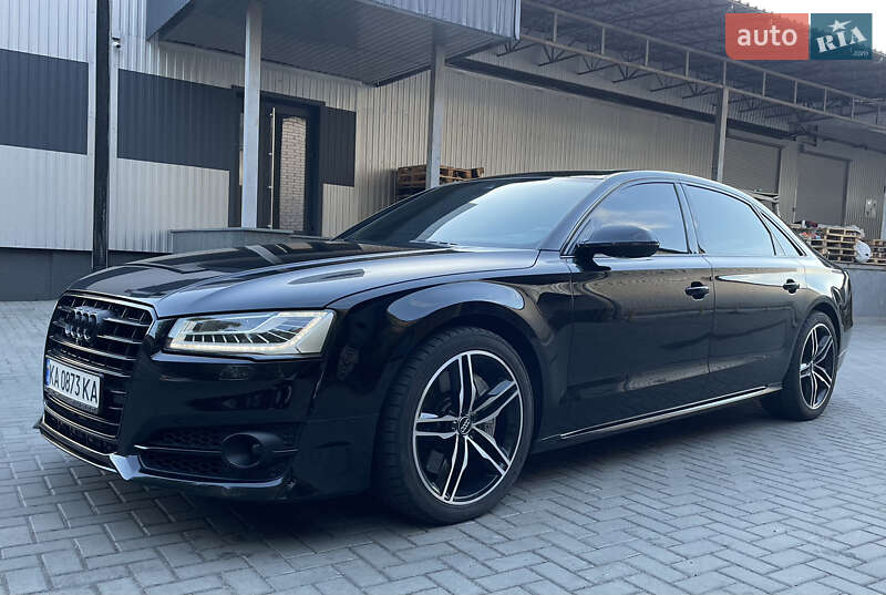 Седан Audi A8 2016 в Черкасах