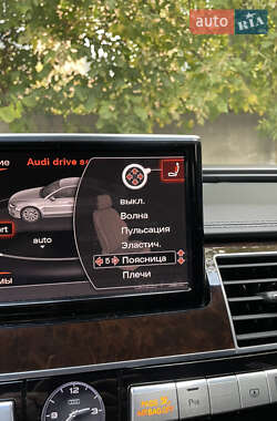 Седан Audi A8 2016 в 