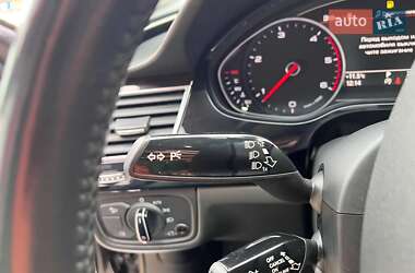 Седан Audi A8 2017 в 