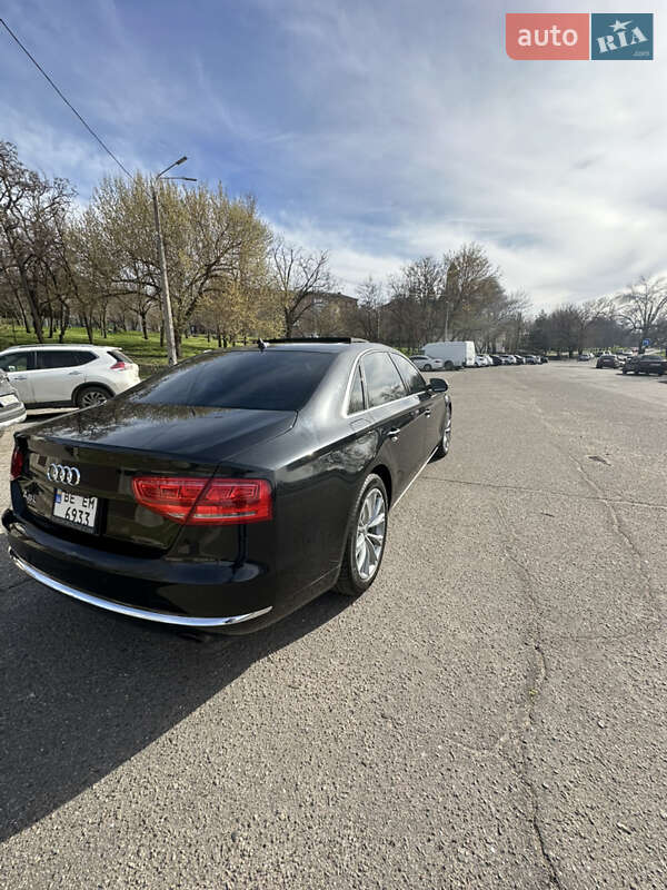 Седан Audi A8 2013 в Миколаєві