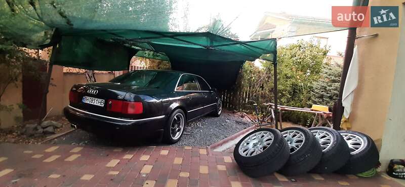 Седан Audi A8 2000 в Одессе