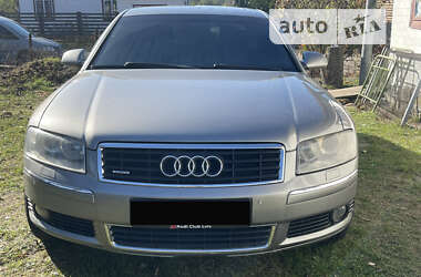 Седан Audi A8 2004 в Сарнах