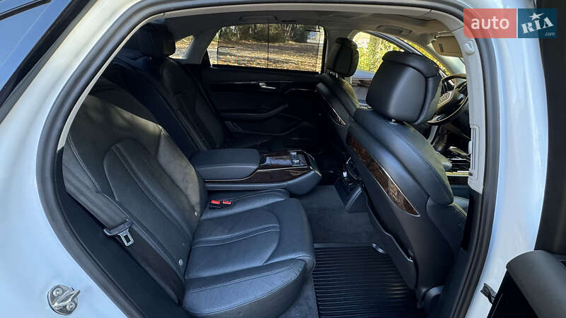 Седан Audi A8 2015 в Киеве фото 14 Седан Audi A8 2015 в Киеве