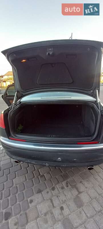 Седан Audi A8 2004 в Харкові