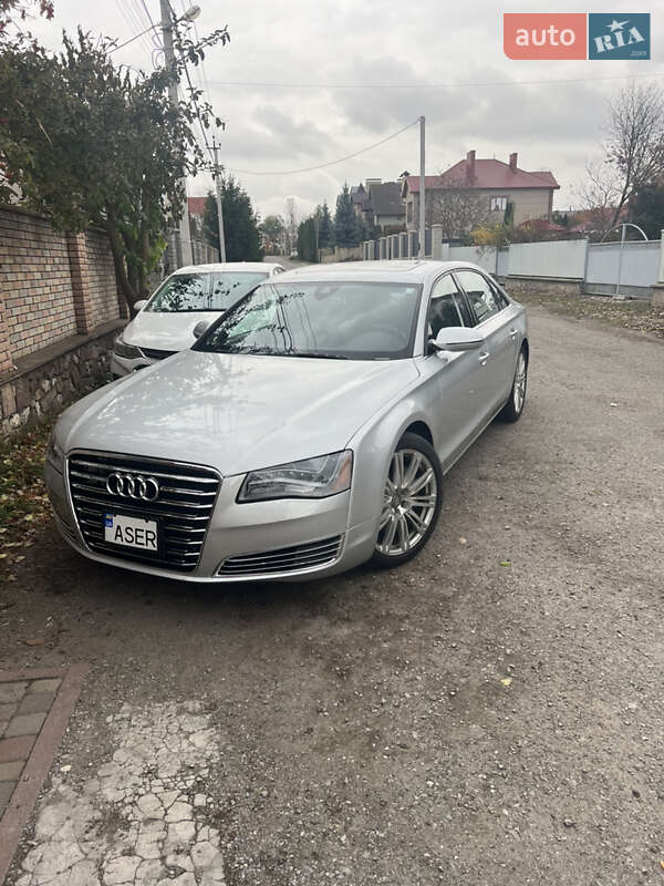 Седан Audi A8 2012 в Тернополе
