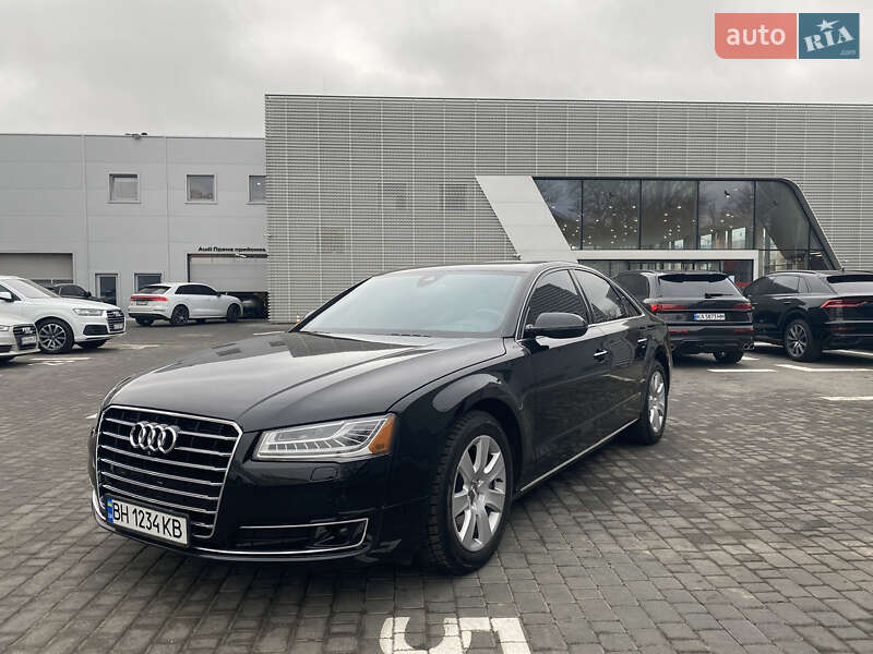 Седан Audi A8 2014 в Виннице