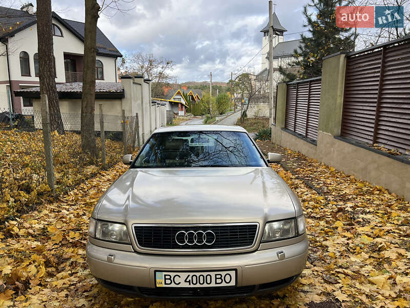 Седан Audi A8 1998 в Львове