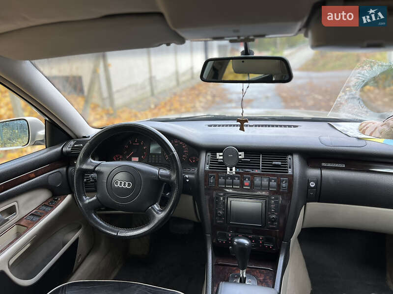 Седан Audi A8 1998 в Львове