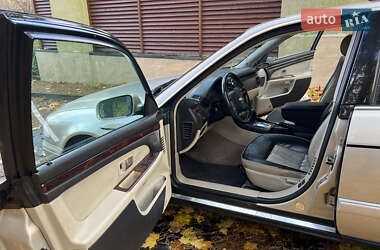 Седан Audi A8 1998 в 