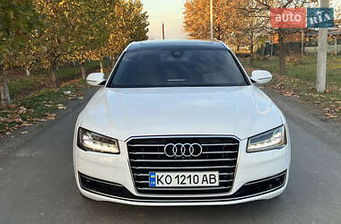 Седан Audi A8 2014 в Виноградові