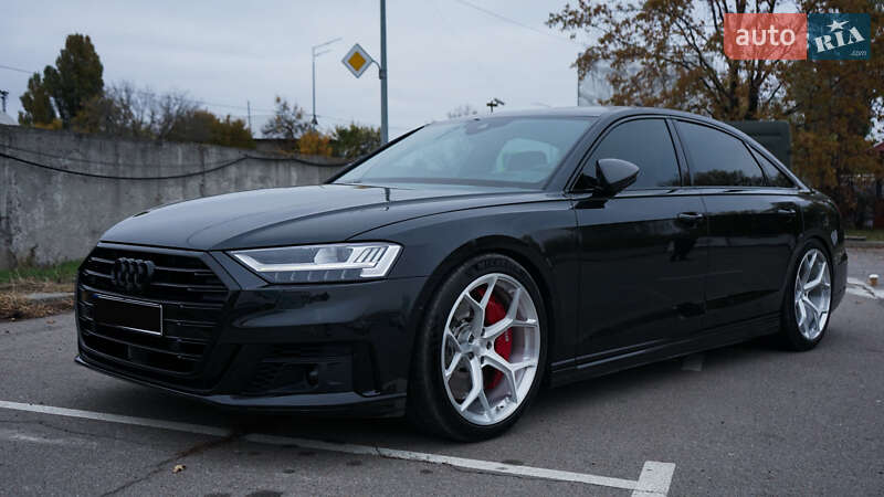 Седан Audi A8 2019 в 