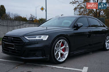 Седан Audi A8 2019 в 