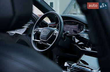 Седан Audi A8 2019 в Киеве