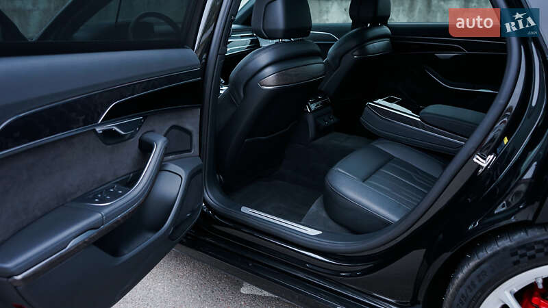 Седан Audi A8 2019 в Киеве