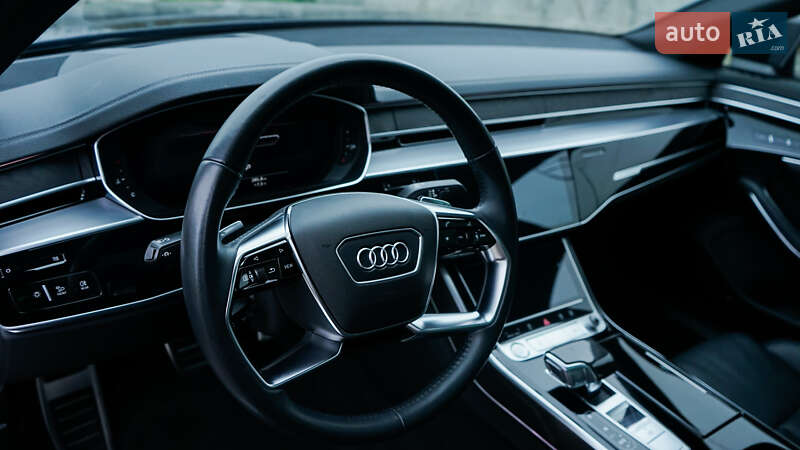 Седан Audi A8 2019 в Киеве