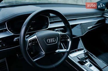 Седан Audi A8 2019 в 