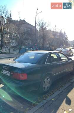 Седан Audi A8 1998 в Києві