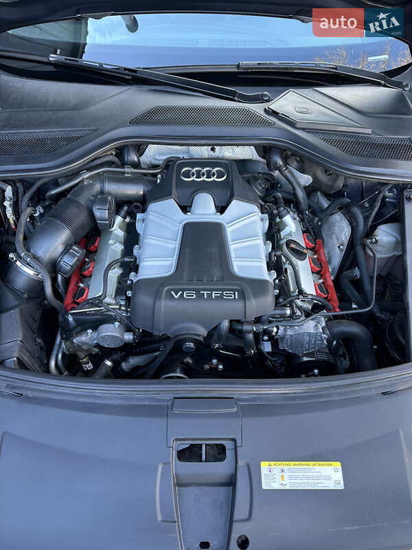 Седан Audi A8 2012 в Киеве