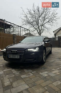 Седан Audi A8 2011 в Ужгороде