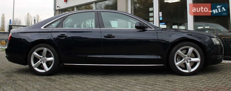 Седан Audi A8 2011 в Киеве