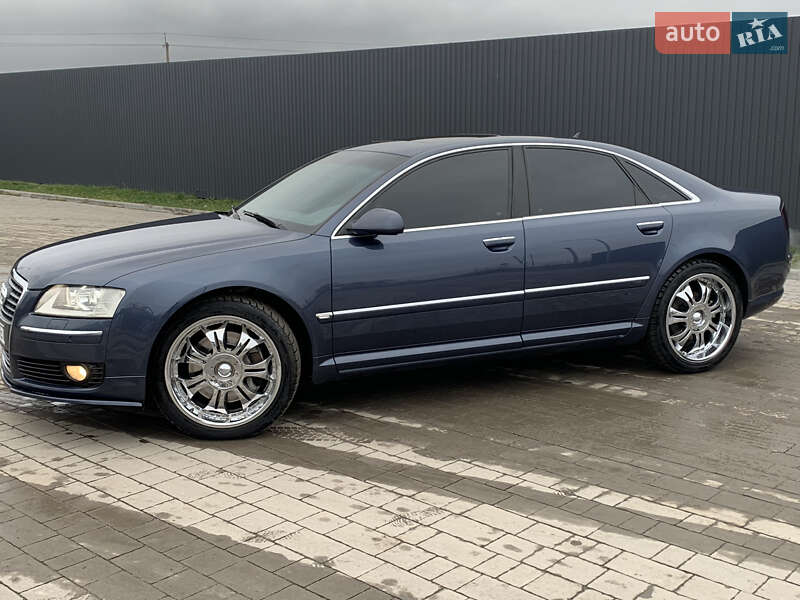 Седан Audi A8 2007 в Козові