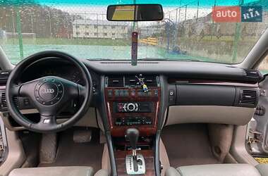 Седан Audi A8 1996 в 