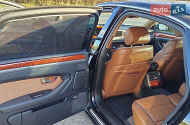 Седан Audi A8 2004 в 