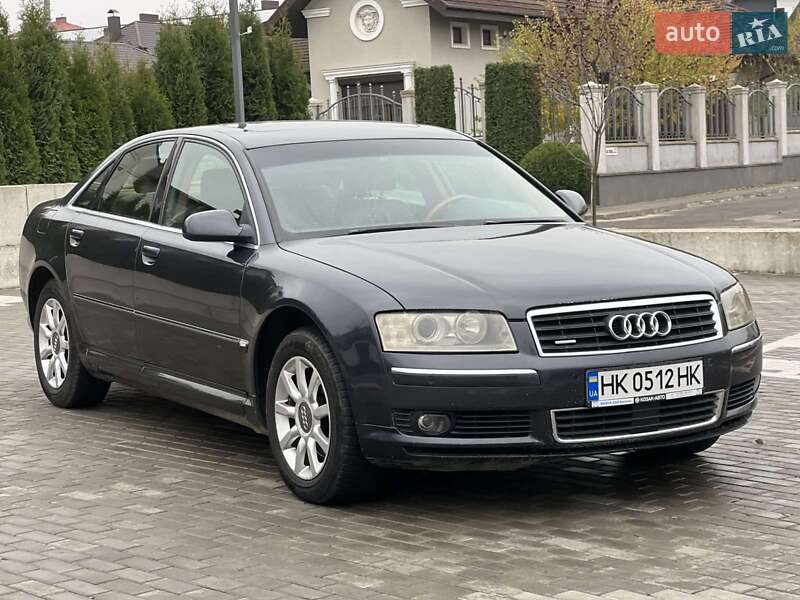 Седан Audi A8 2004 в Рівному