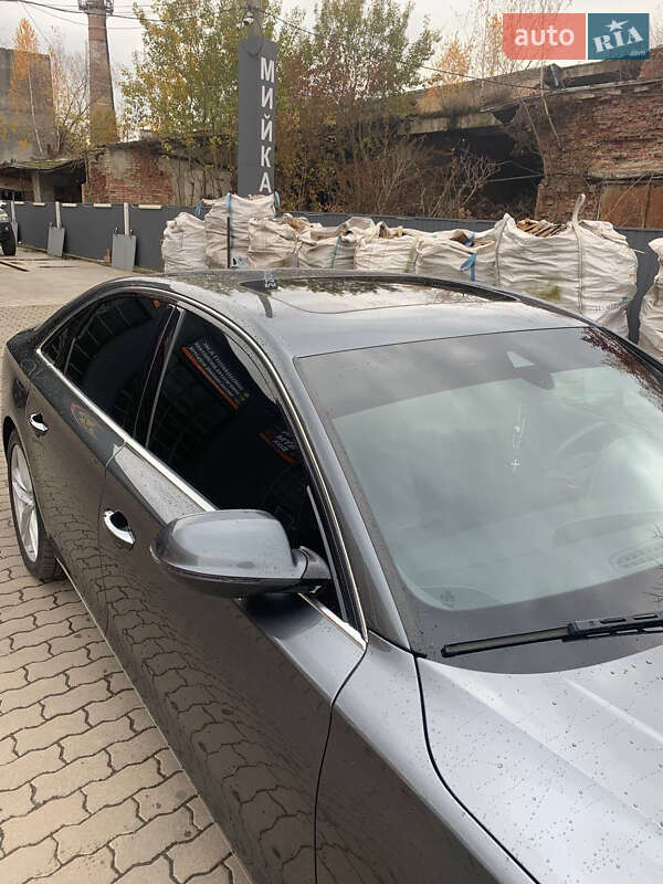 Седан Audi A8 2014 в Калуше