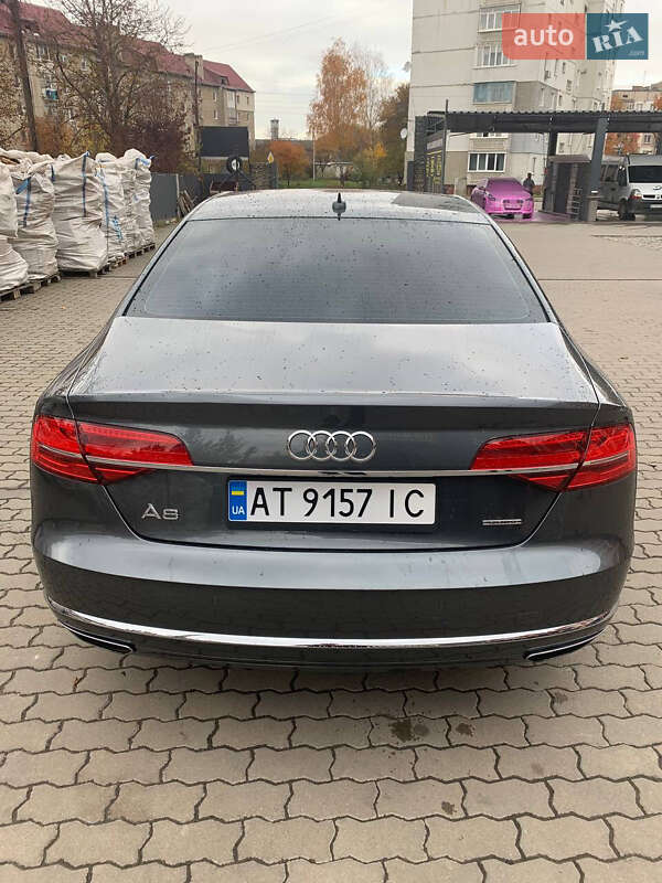 Седан Audi A8 2014 в Калуше