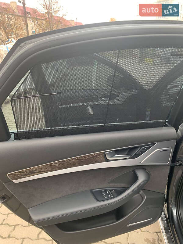 Седан Audi A8 2014 в Калуше