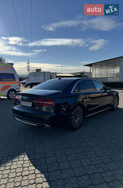 Седан Audi A8 2015 в Чернівцях