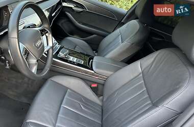 Седан Audi A8 2023 в Трускавце