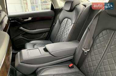 Седан Audi A8 2014 в Ивано-Франковске