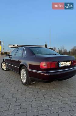 Седан Audi A8 1999 в Надворной