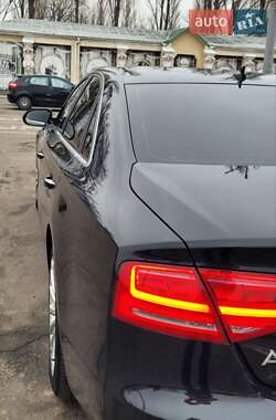 Седан Audi A8 2012 в Черкассах