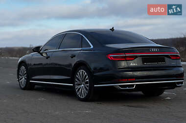 Седан Audi A8 2021 в Виннице