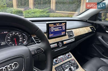 Седан Audi A8 2013 в Ужгороде