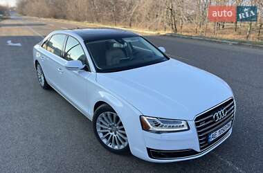 Седан Audi A8 2016 в Днепре