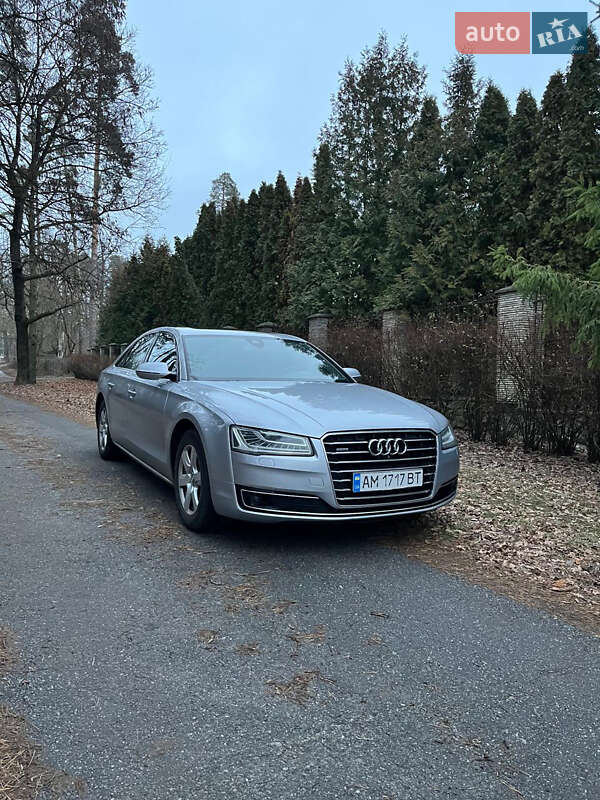 Седан Audi A8 2016 в Киеве