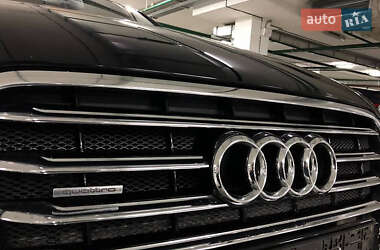 Седан Audi A8 2011 в Киеве