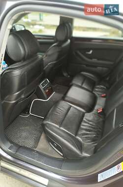 Седан Audi A8 2004 в 