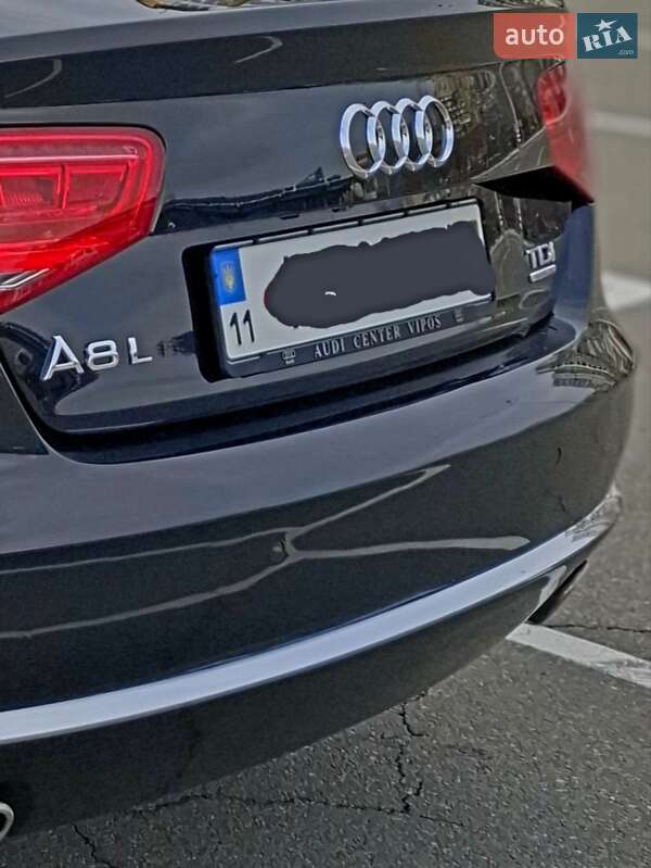 Седан Audi A8 2011 в Києві